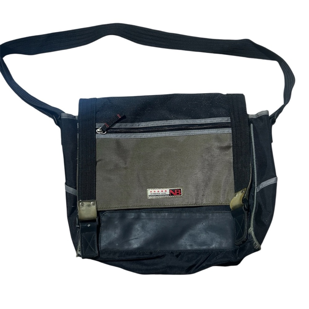 Vintage Y2K 90s No Boundaries Green And Black Crossbody Messenger Bag